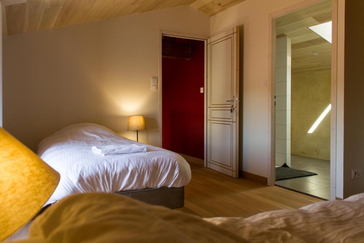 Le Puy Carmin - Chambre D'Hotes Avec Jacuzzi Bed & Breakfast Bazoges-en-Paillers Exterior photo