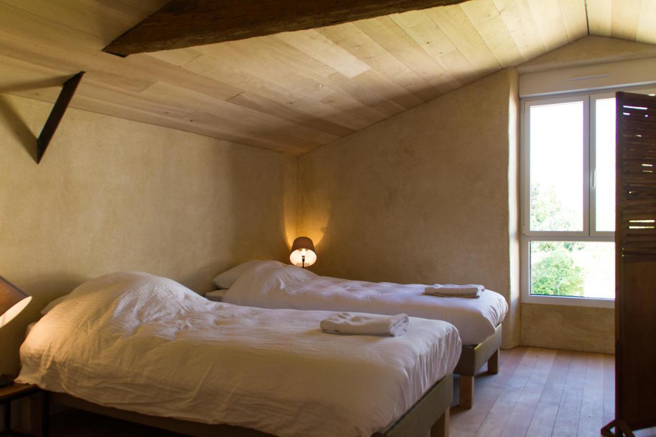 Le Puy Carmin - Chambre D'Hotes Avec Jacuzzi Bed & Breakfast Bazoges-en-Paillers Exterior photo